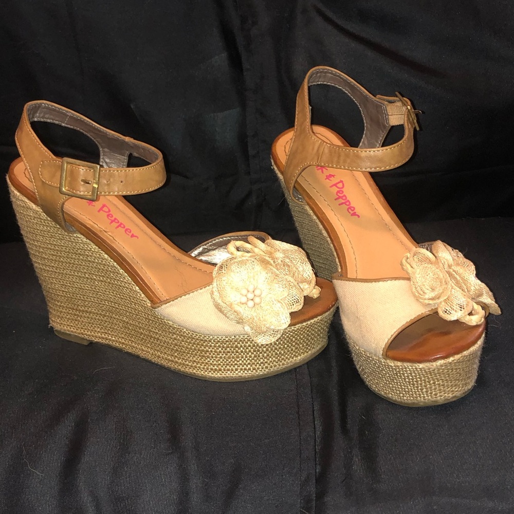 Beige Wedges w/ floral aplique